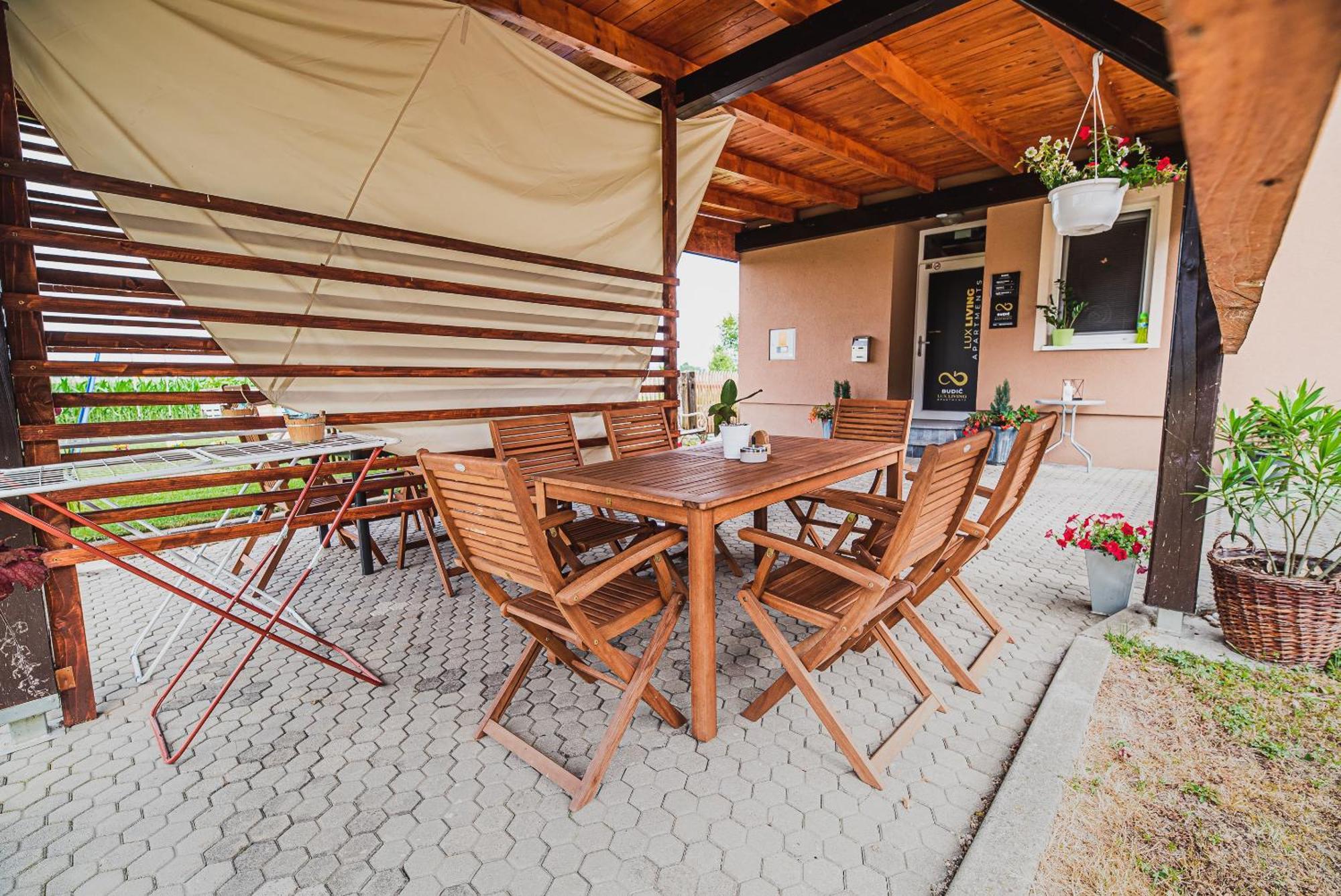Lux Living Apartments Budic Near Terme Catez Brežice 客房 照片
