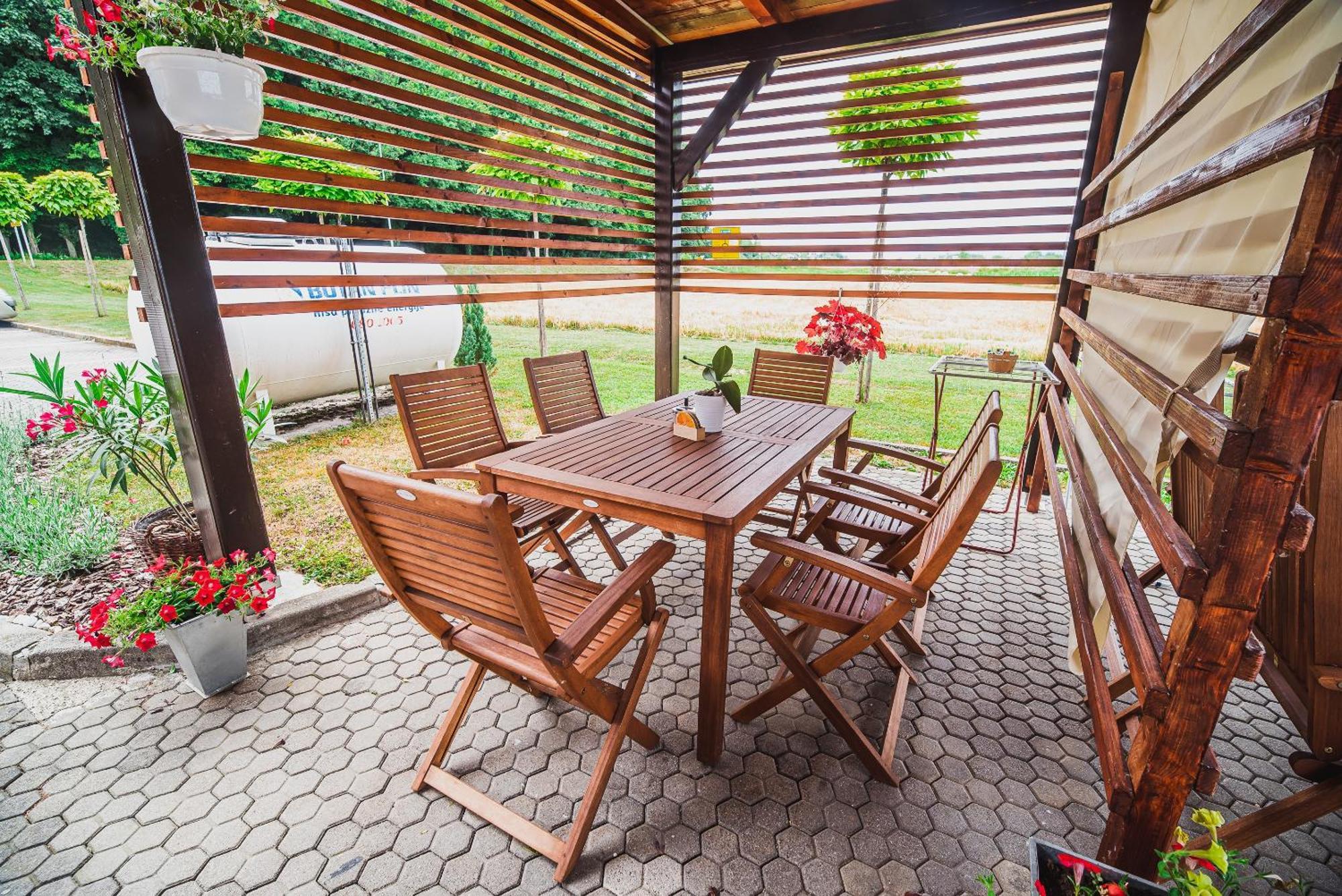 Lux Living Apartments Budic Near Terme Catez Brežice 客房 照片